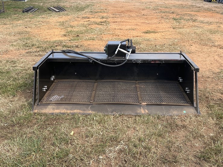 #477-•-quick-attach-vibrating-bucket-image-3