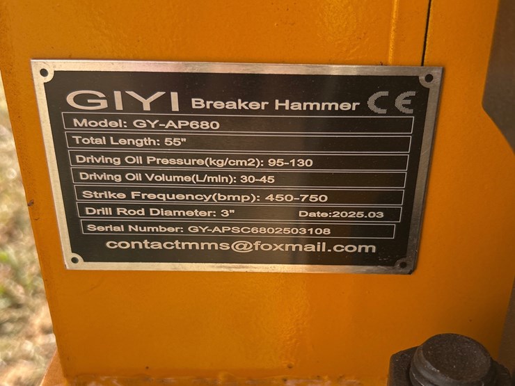 #482-•-quick-attach-breaker-hammer-image-4