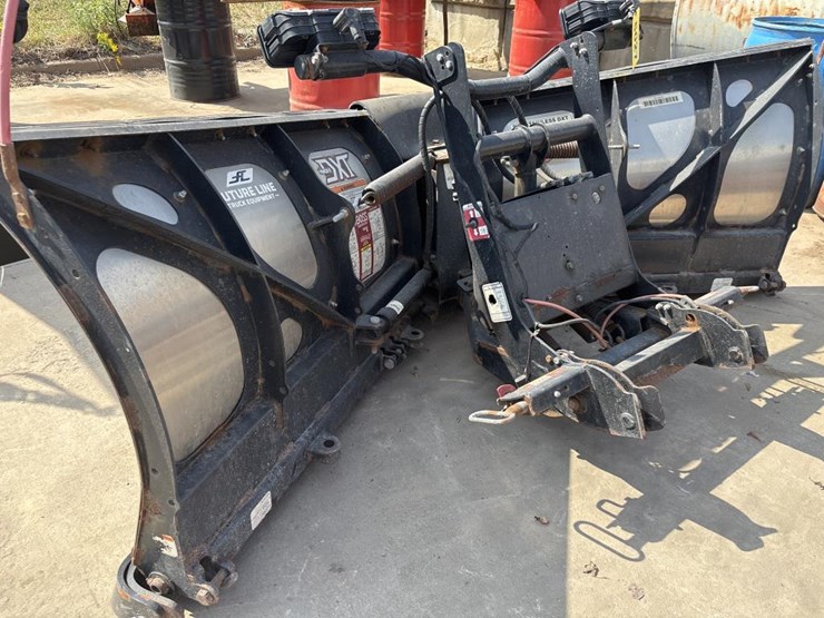 #5027-•-boss-power-v-dxt-smart-shield-truck-v-plow-image-2