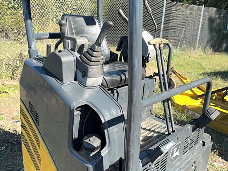 deere-17d-image-5