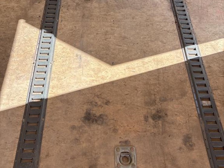 #5042-•-2018-h-&-h-16'-enclosed-trailer-image-18