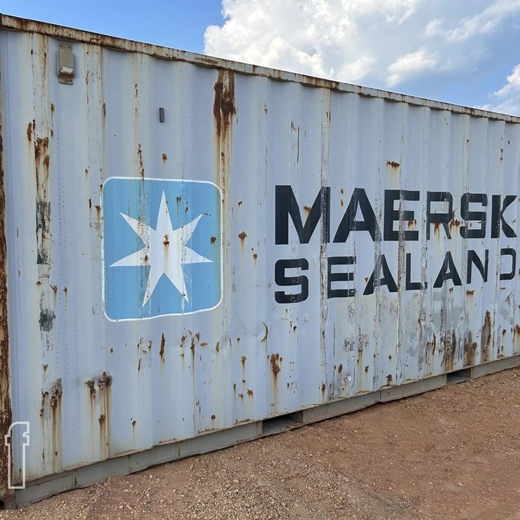 SHIPPING CONTAINER 20'