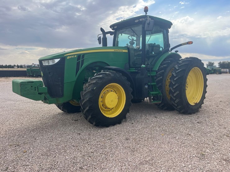 john-deere-8370r-image-12