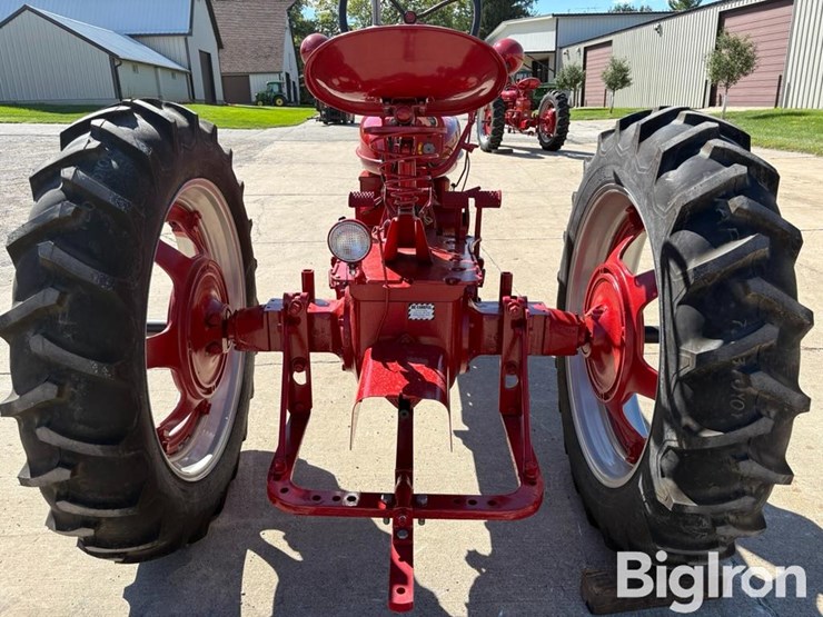 1951-international-h-image-10