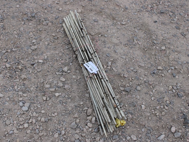 #4006-•-#4006---stick-fiber-glass-fence-post-image-2