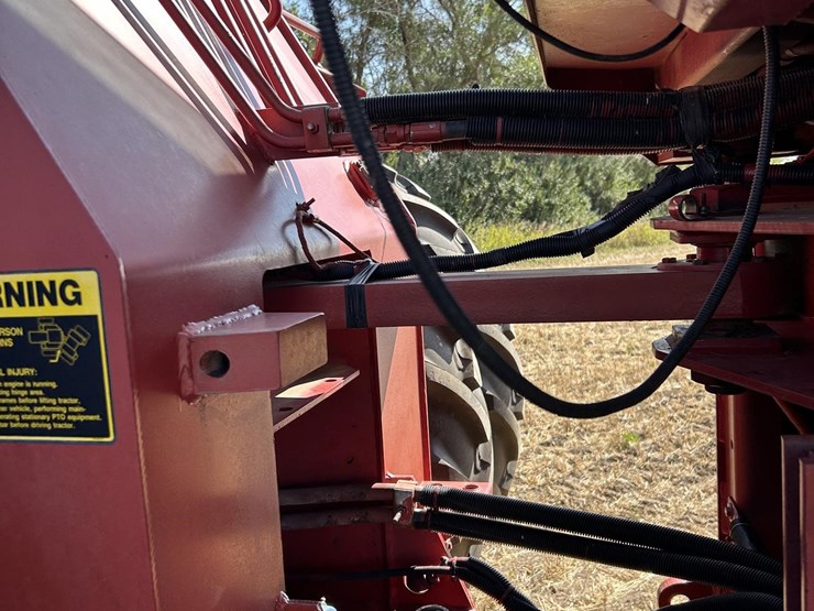 international-1586-image-57