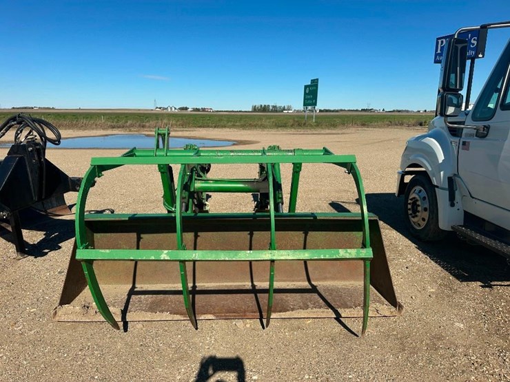 john-deere-148-image-5