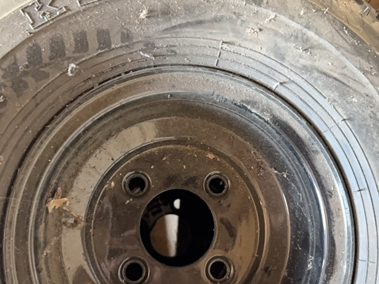 new-pair-of-20x10-8-tire-with-4-lug-wheel-image-2