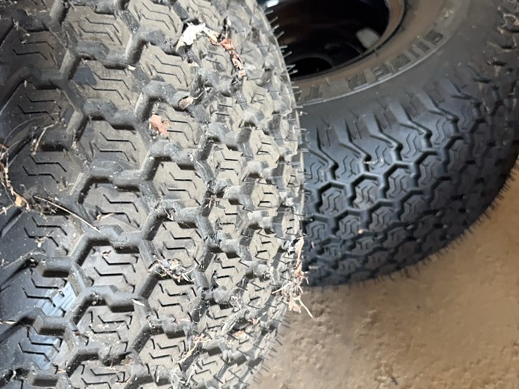 new-pair-of-20x10-8-tire-with-4-lug-wheel-image-3