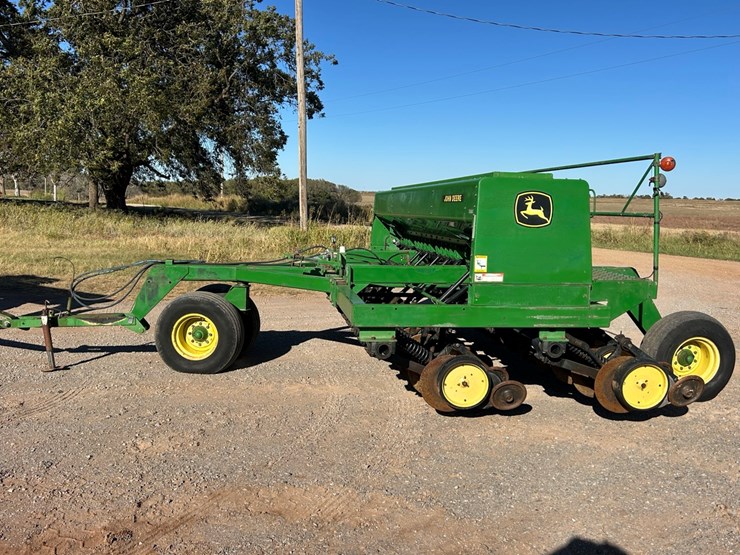 john-deere-750-image-2