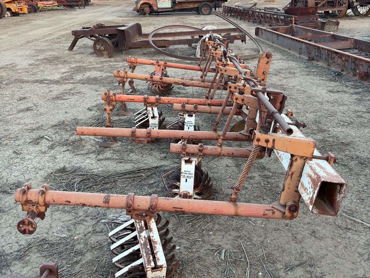 4-row-cultivator-image-2