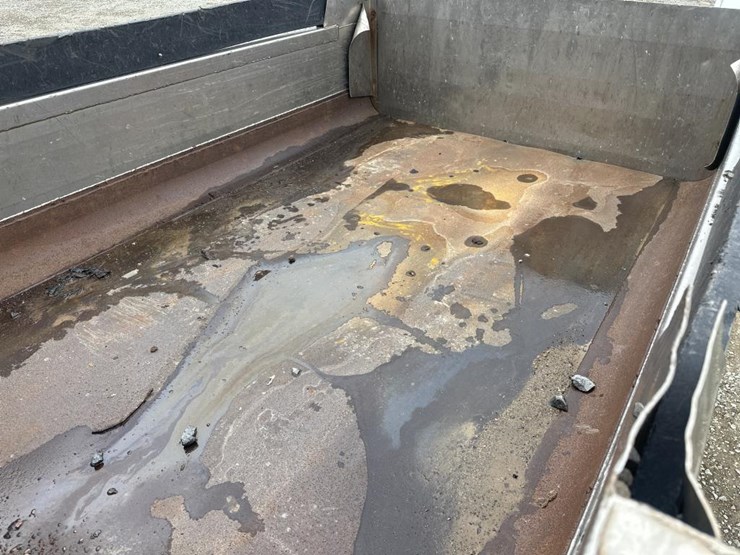 2004-caterpillar-3126-image-24