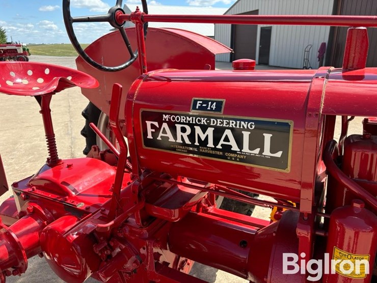 1938-international-farmall-f-14-2wd-tractor-image-15