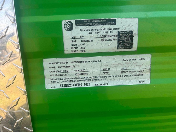 ice-castle-fish-house-image-9