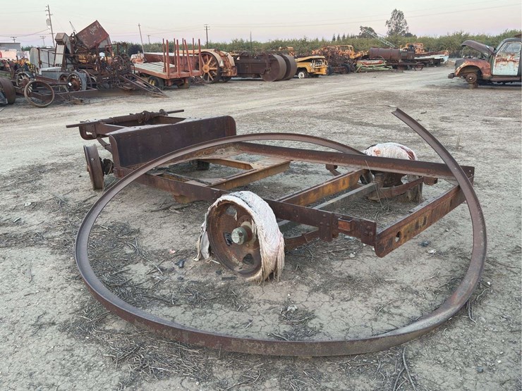 trailer-frame-image-3