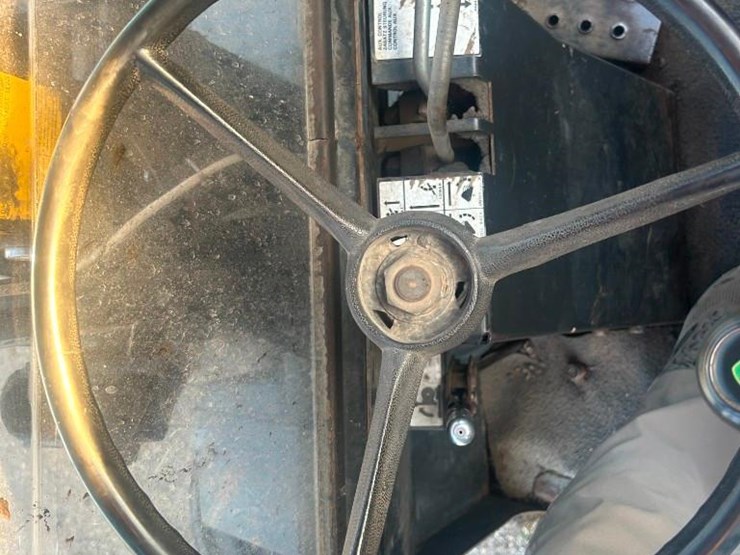 1981-model-2000-bobcat-mini-payloader-image-24