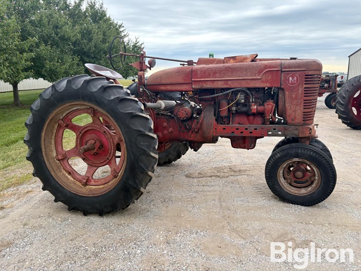 1945-ih-farmall-m-2wd-tractor-image-4