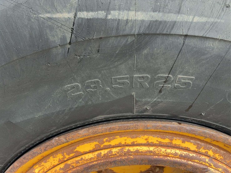 komatsu-wa380-image-7