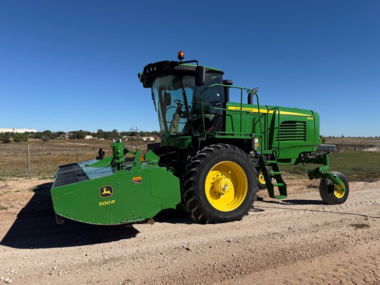 2019-john-deere-w235-image-4