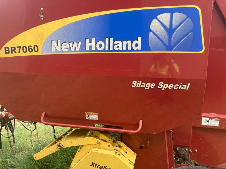 new-holland-br7060-image-7