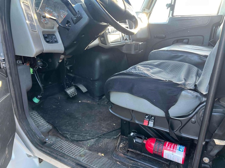 2014-international-4000-image-14