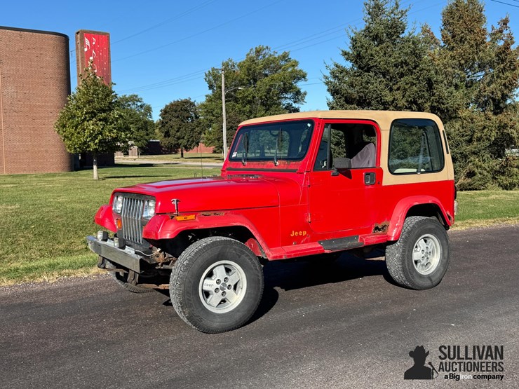 1993-jeep-wrangler-image-1