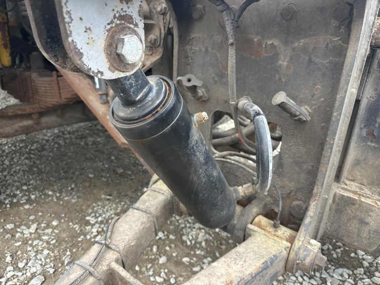 2004-caterpillar-3126-image-31