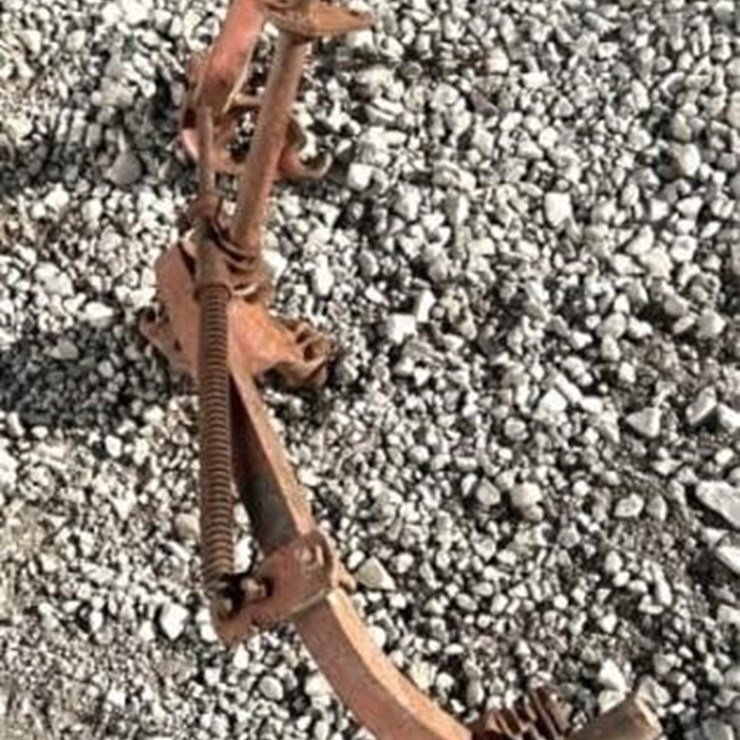 ANTIQUE CULTIVATOR ATTACHMENT