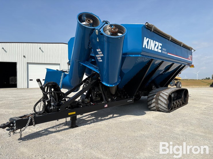 2024-kinze-1421-grain-cart-image-1