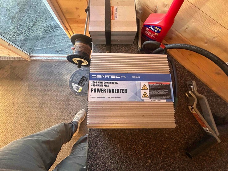 ice-castle-fish-house-image-16