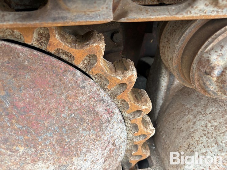 1947-international-td6-image-19