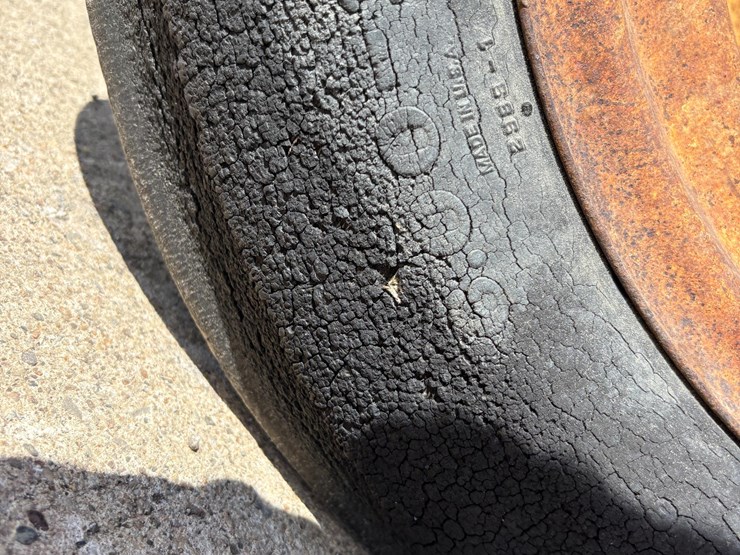 1949-massey-ferguson-44-image-17