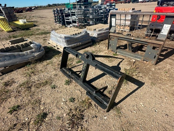 skid-steer-bale-spear-image-2