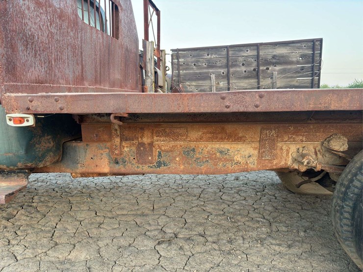 chevrolet-6400-image-30