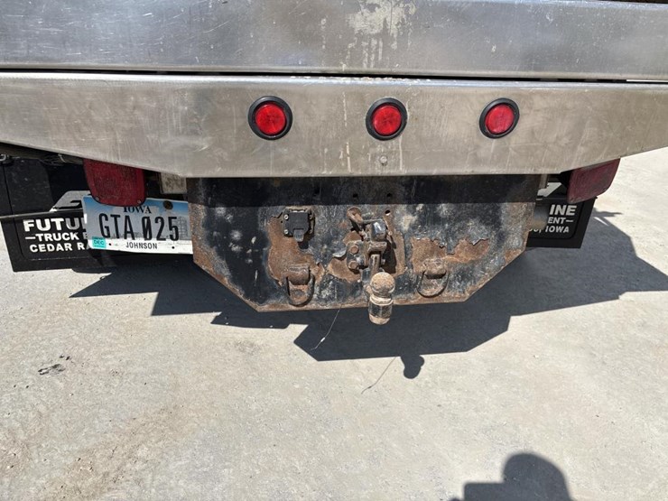 2016-dodge-ram-5500-image-14