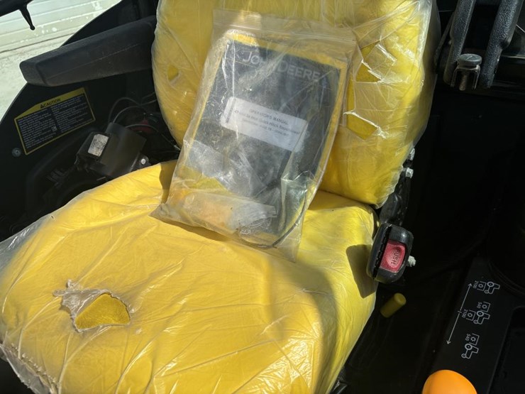 john-deere-1025-image-50