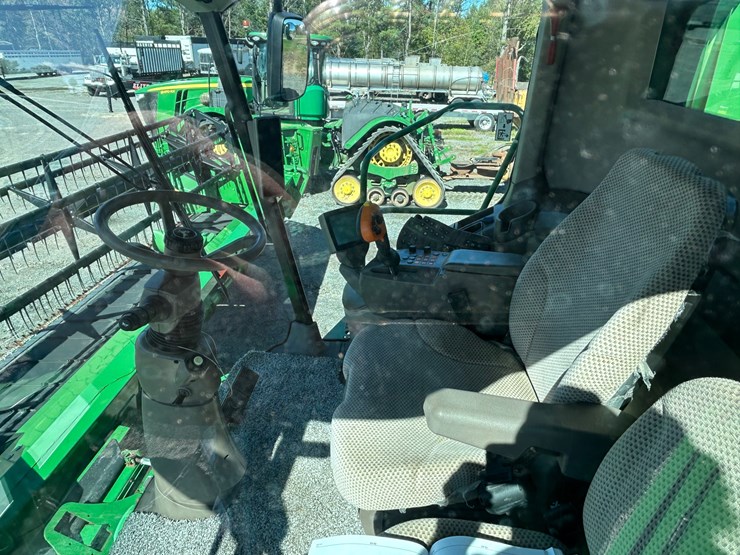 john-deere-s690-image-40