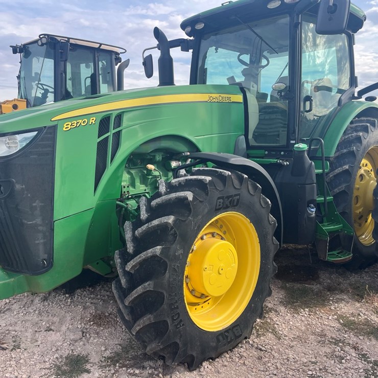 JOHN DEERE 8370R