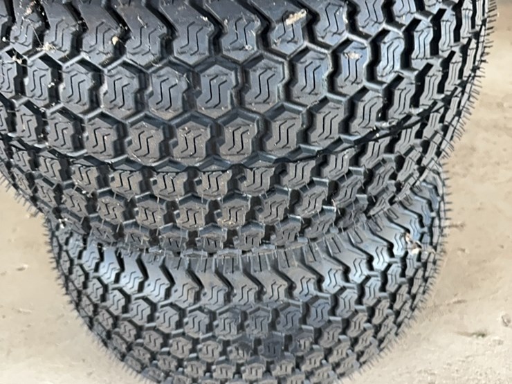 new-pair-of-20x10-8-tire-with-4-lug-wheel-image-2