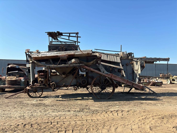 holt-36-combine-harvester-image-2