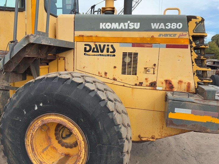 komatsu-wa380-image-17