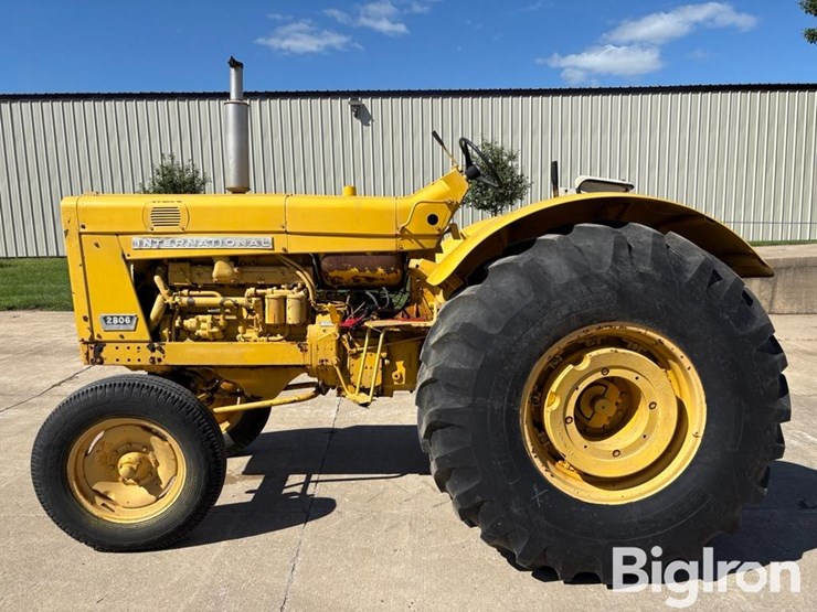 1964-international-2806-image-8