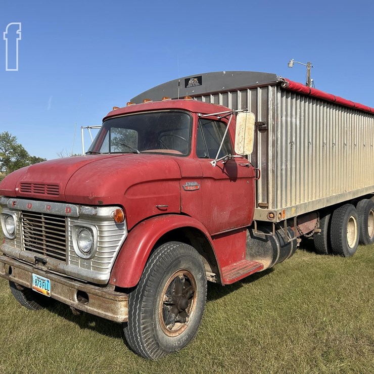 1967 FORD 2.5 TON GRAIN TRUCK 17