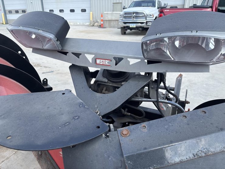 #5025-•-western-mvp3-ultra-finish-truck-v-plow-image-9
