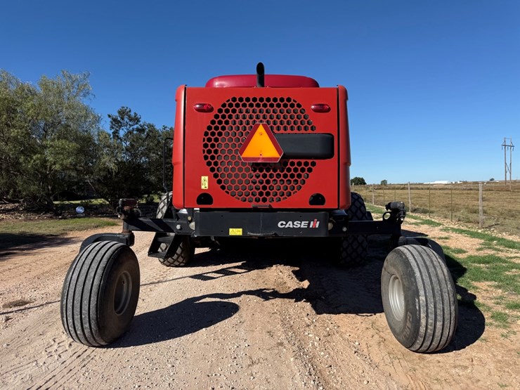 2020-case-ih-wd2104-image-5