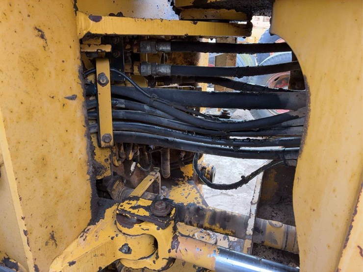 komatsu-wa320-image-33