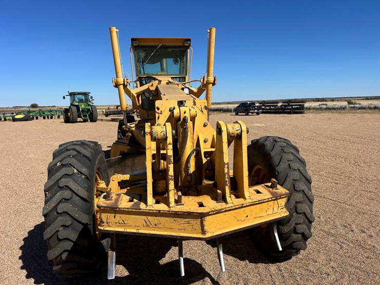 deere-770bh-image-22