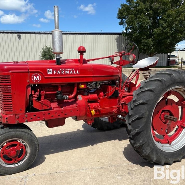 1946 IH Farmall M 2WD Tractor