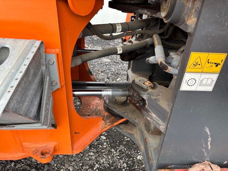 2015-doosan-dl200tc-5-image-17