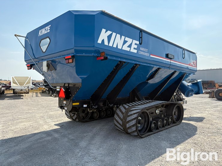 2024-kinze-1421-grain-cart-image-5